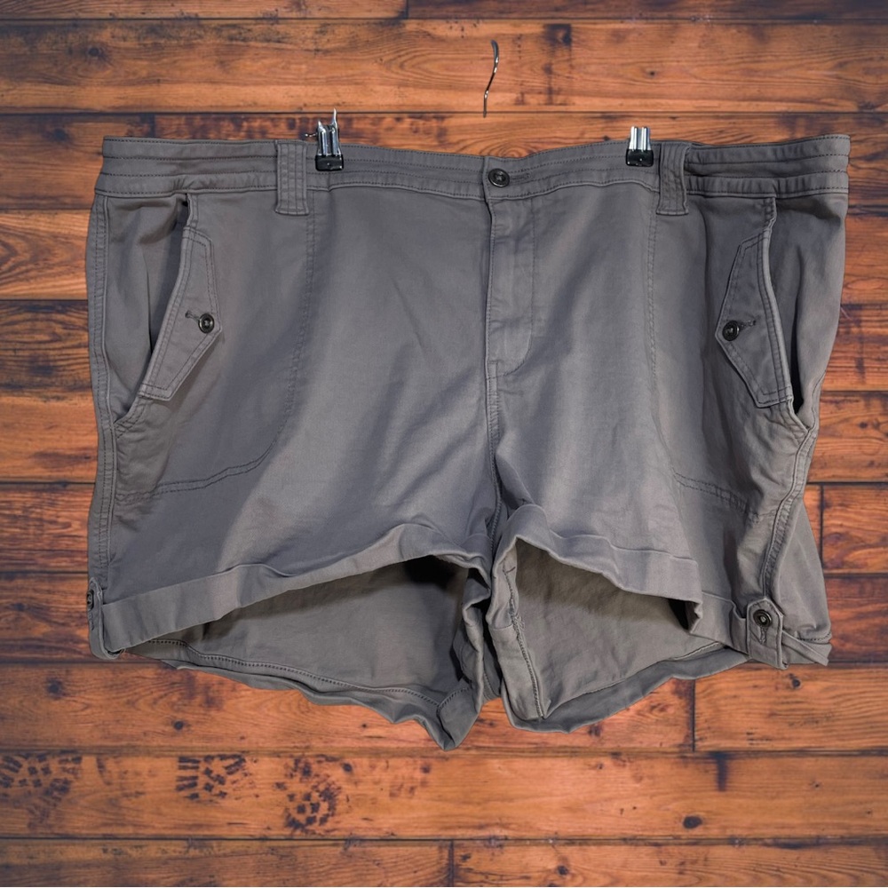 Torrid Cuffed Hem Grey Shorts Plus Size 30